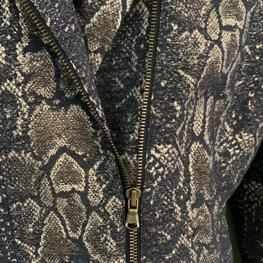 🔵 Chico’s jacket - Picture 4 of 9